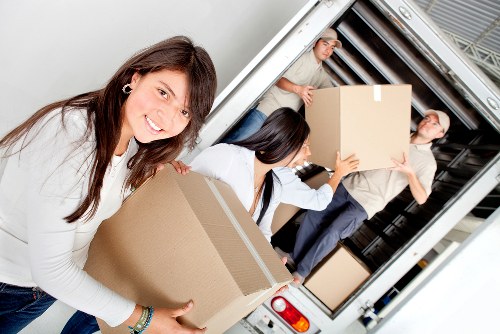 Residential moving service for homes and flats around Swiss Cottage
