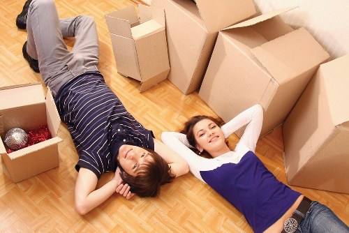 Flexible moving assistance in Swiss Cottage neighborhood
